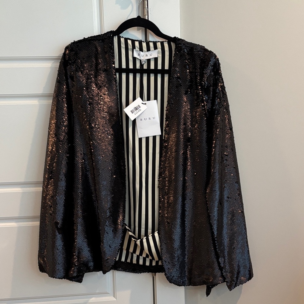 Buru Black Sequin Sparkle Cape